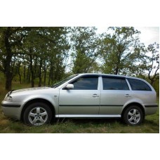 Вітровики на Skoda Octavia A5 2005-2013 Combi Кобра Тюнинг накладні