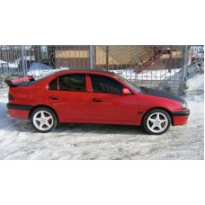 Вітровики на Toyota Avensis 1997-2003 Sedan Кобра Тюнинг накладні