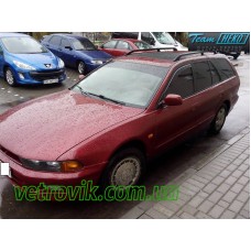 Вітровики на Mitsubishi Galant 8 1996-2004 передні Heko вставні під ущільнювач