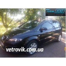 Вітровики на Seat Altea від 2004 передні Heko вставні під ущільнювач