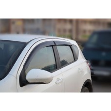 Вітровики на Nissan Qashqai 2006-2013 Кобра Тюнинг накладні