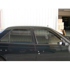 Дефлектори вікон Peugeot 405 1986-1995 HIC — накладні