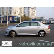 Дефлектори вікон Toyota Iarys 2006-2011 HIC — накладні